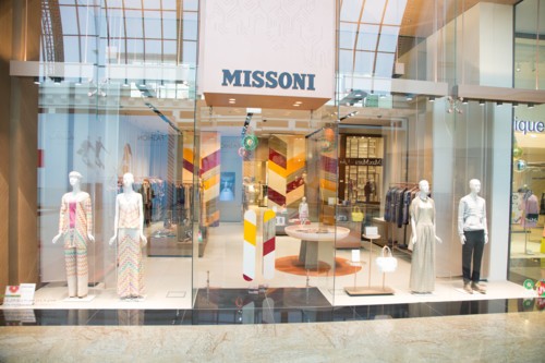 ميسوني يعيد افتتاح متجره في مول الإمارات بحضور أنجيلا ميسوني