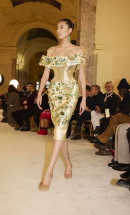  Schiaparelli باريس ربيع/صيف2025