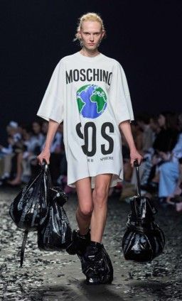  Moschino ميلانو خريف/شتاء2025