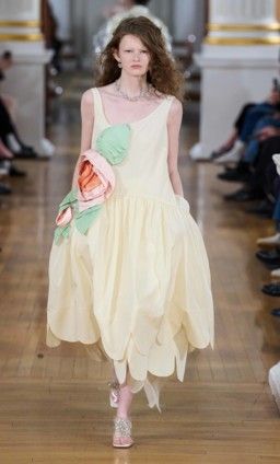  Simone Rocha لندن ربيع/صيف2026