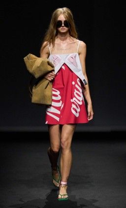  MM6 Maison Martin Margiela ميلانو ربيع/صيف2027