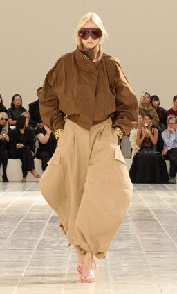  Balenciaga باريس ربيع/صيف2027