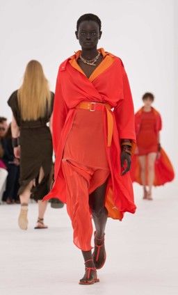  Hermès باريس ربيع/صيف2027