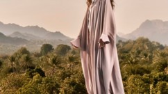 تصاميم عباءات أنيقة لموسم الصيف