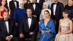 ممثّلة تركيّة تتعرّض للسرقة على يد حبيبها