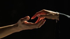 حلمتُ أن زوجي يخونُني!