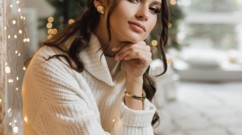 خطة العناية بالوجه لبشرة متألقة قبل سهرات العام الجديد