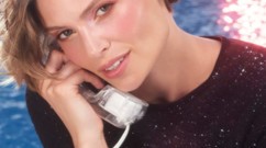 عيشي ألوان الصيف المشرقة مع Chanel