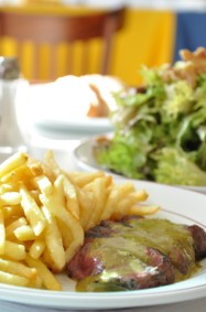هل تذوّقت المطعم الفرنسي الشهير "لو روليه دي لانتريكوت"في وسط مدينة دبي؟