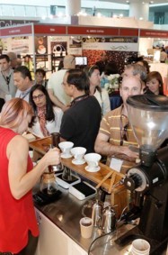 انطلاق مهرجان القهوة والشاي في دبي