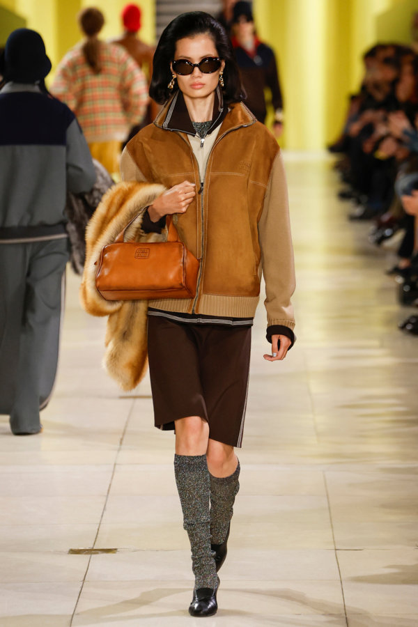 كل صيحات الجاكيتات الرائجة لهذا الموسم