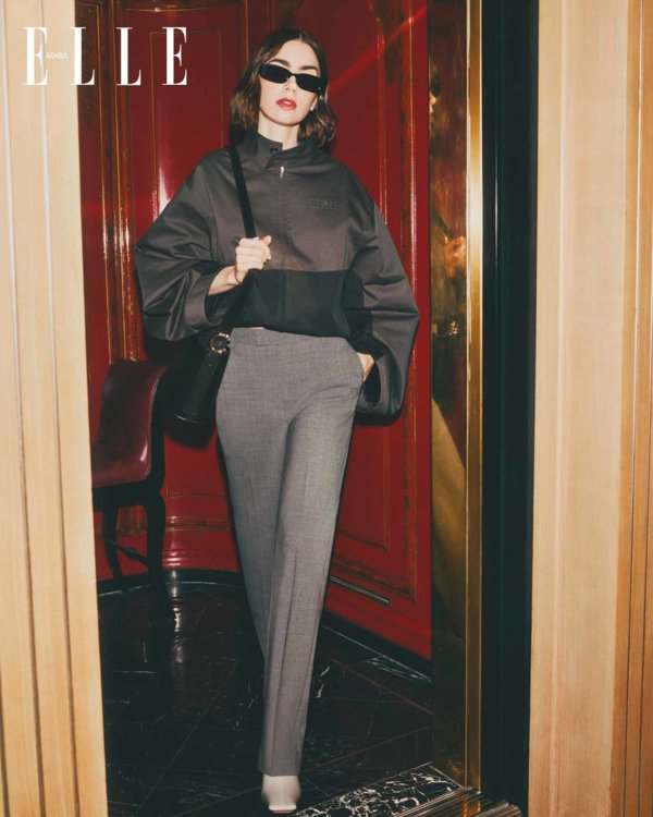 ليلي كولينز تتحدث عن أيقونة عصرية من Cartier