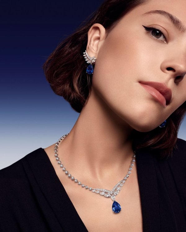 ما الذي يجعل الجوهرة قيمة حقا؟