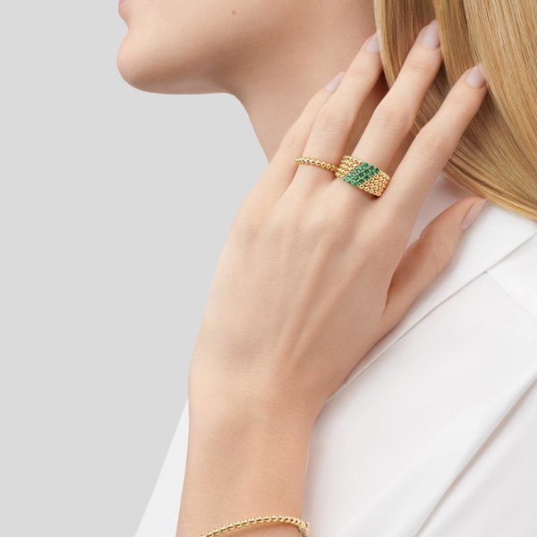 أحجار كريمة تجلب الحظ والسعادة