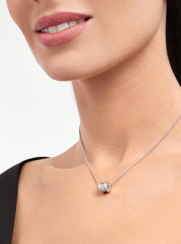 أجمل عقود ألماس بتصميم عصري