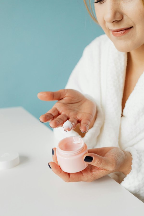 الإكتوين يتحدى حمض الهيالورونيك ويمنح البشرة ترطيبا أعمق!