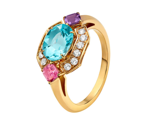 خواتم الكوكتيل الجريئة تستعيد مكانتها في عالم المجوهرات الفاخرة