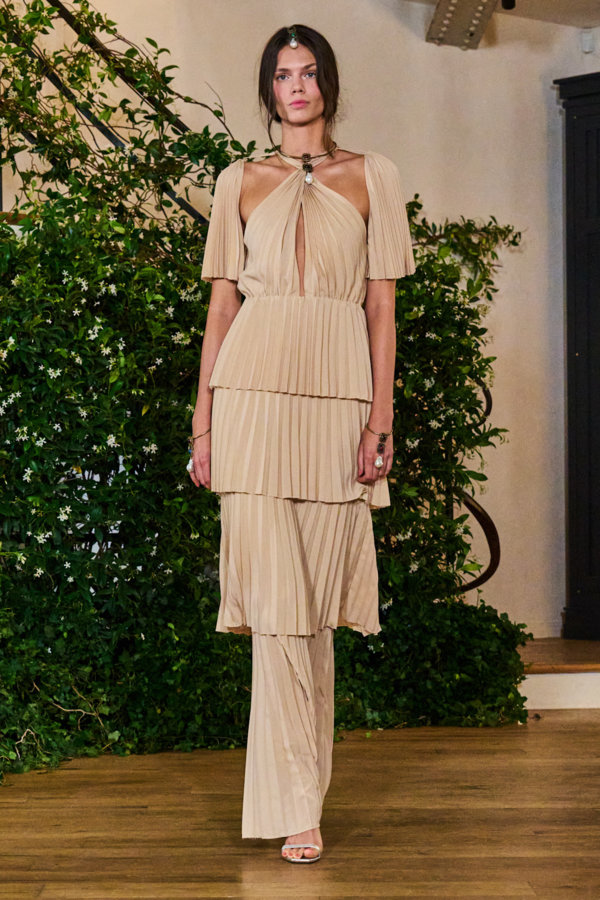 دليل الإطلالات البسيطة في موسم الاحتفالات