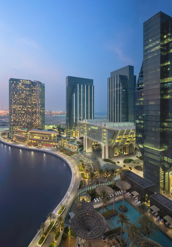 تجربة جديدة مع الفخامة في Galleria جزيرة المارية