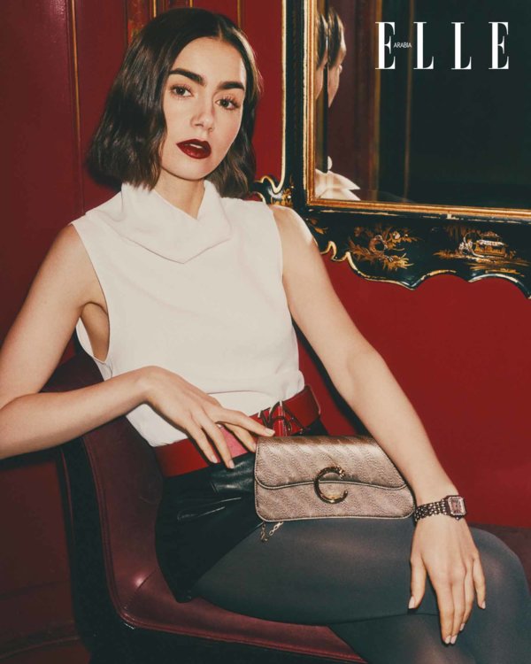 ليلي كولينز تتحدث عن أيقونة عصرية من Cartier