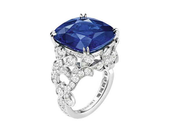 خواتم الكوكتيل الجريئة تستعيد مكانتها في عالم المجوهرات الفاخرة