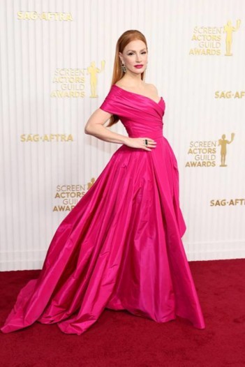 إطلالات النجمات في حفل SAG Awards