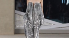 Stella McCartney تتحدّث عن أول عرض لها في الشرق الأوسط